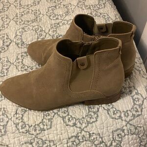 Giani Bernini Brown Ankle Booties